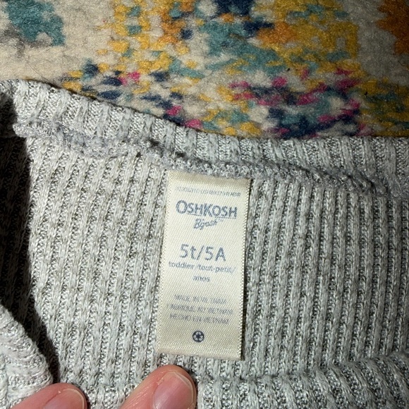 Girls 5T clothing bundle - Picture 8 of 9